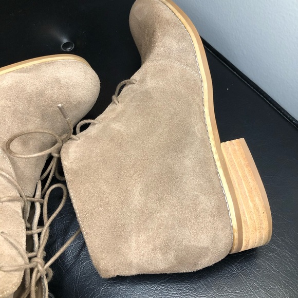 Blondo Tan Leather Chukka Waterproof Boot - Picture 13 of 14